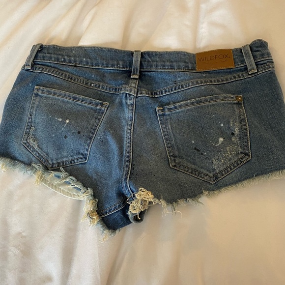 WILDFOX denim shorts size 28 - Picture 2 of 3